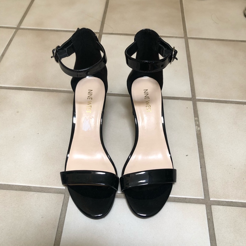 BRAND NEW NINE WEST HEELS